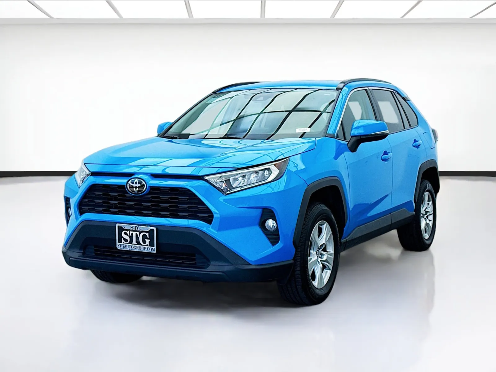 Blue 2021 Toyota RAV4 XLE for sale in Bellflower, CA