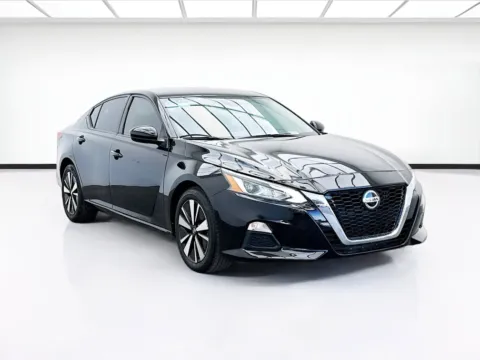 Another view of 2021 Nissan Altima 2.5 SV for sale in Bellflower, CA at STG Bellflower