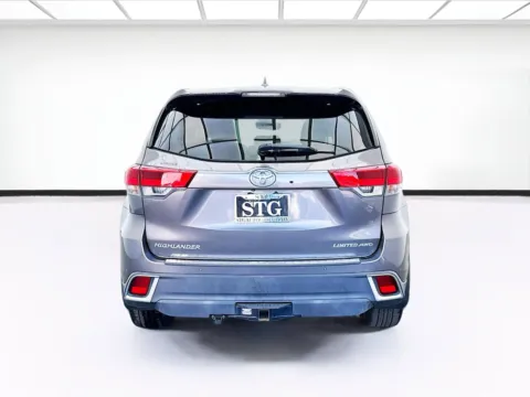 More photos of 2018 Toyota Highlander Limited Platinum at STG Bellflower, CA