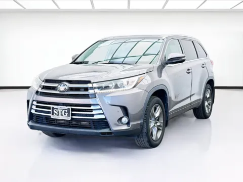 Gray 2018 Toyota Highlander Limited Platinum for sale in Bellflower, CA