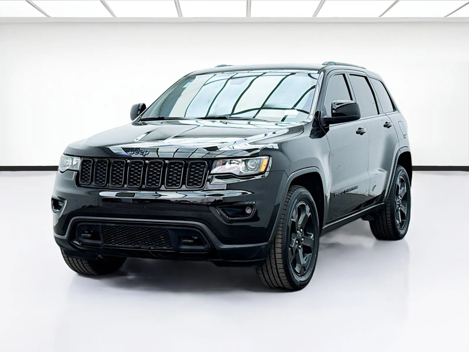 Black 2019 Jeep Grand Cherokee Upland Edition for sale in Bellflower, CA