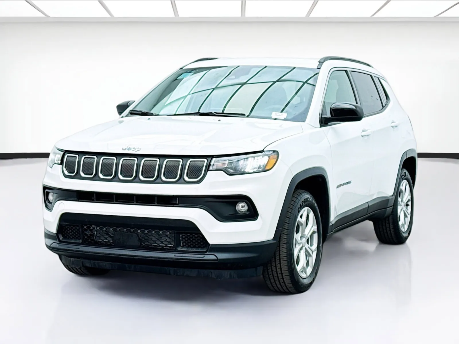 White 2024 Jeep Compass Latitude for sale in Bellflower, CA
