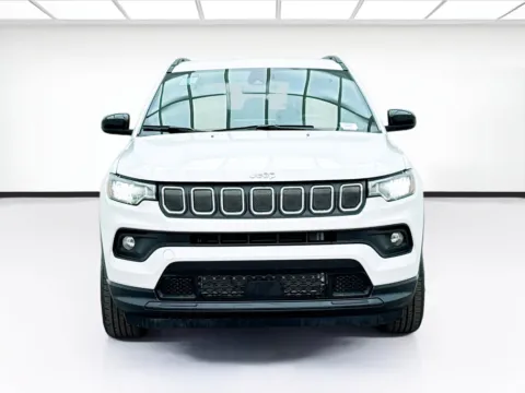 Photos of 2024 Jeep Compass Latitude for sale in Bellflower, CA at STG Bellflower