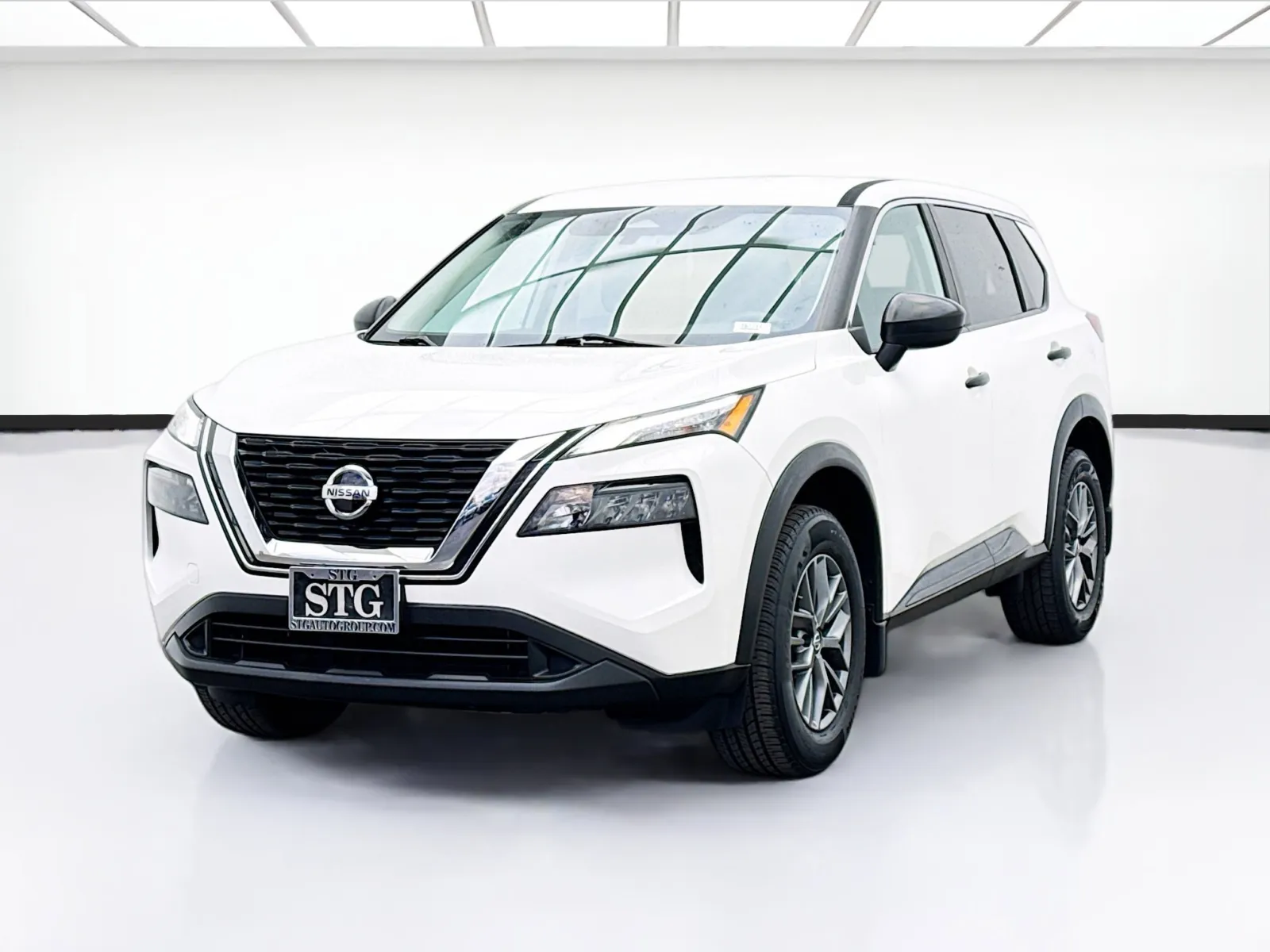 White 2021 Nissan Rogue S for sale in Bellflower, CA