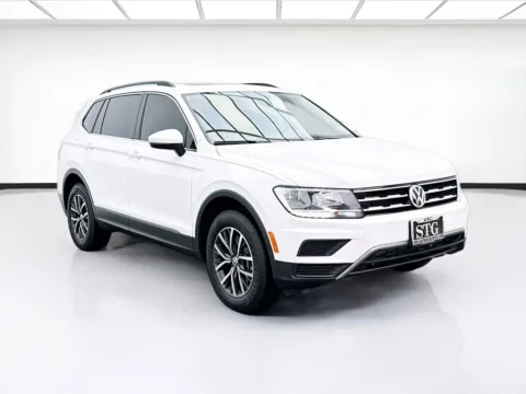 Another view of 2020 Volkswagen Tiguan 4Motion for sale in Bellflower, CA at STG Bellflower