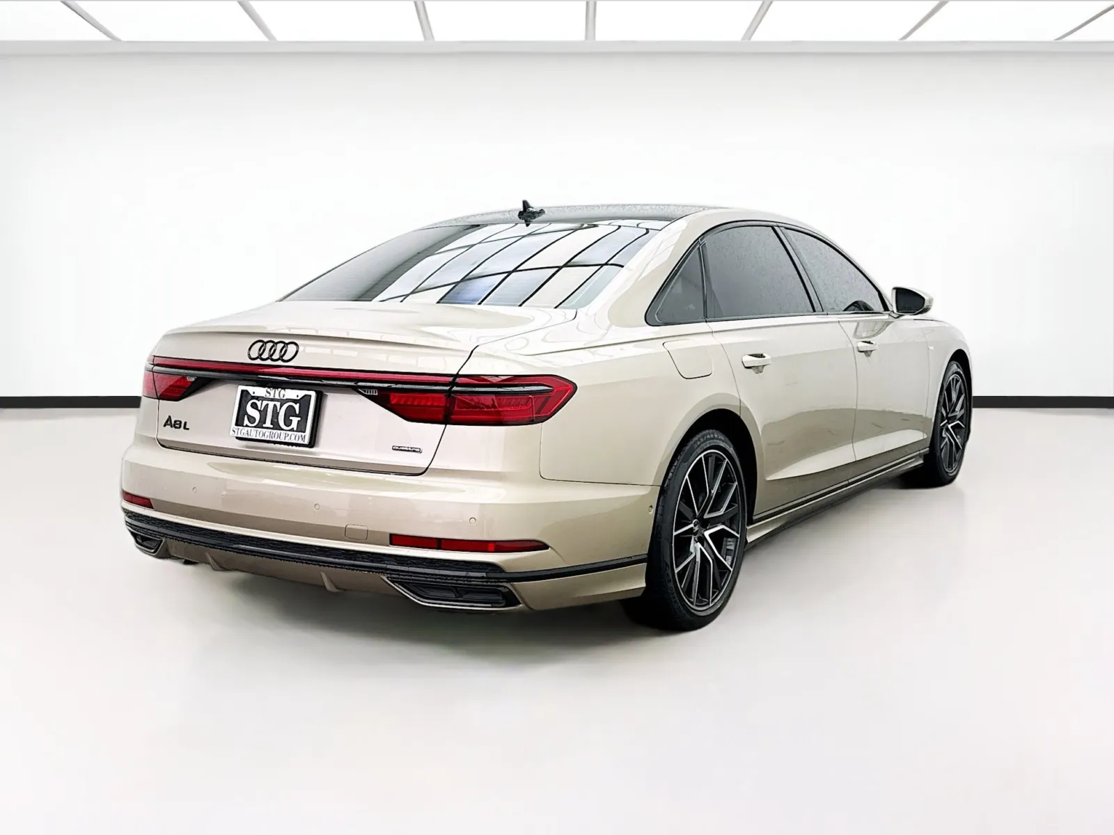2021 Audi A8 L 55 Quattro photo 2