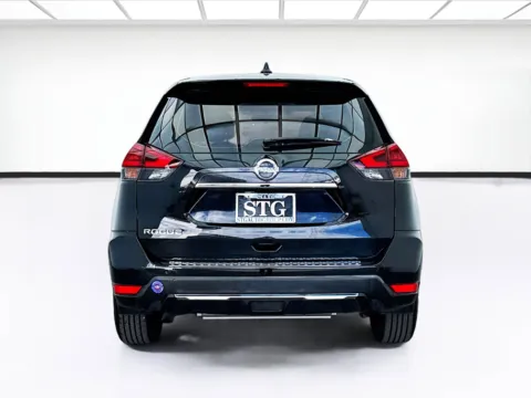 More photos of 2018 Nissan Rogue S at STG Bellflower, CA