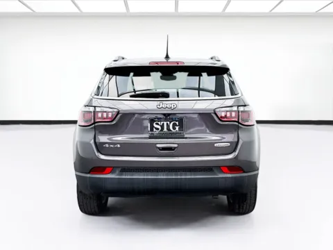 More photos of 2022 Jeep Compass Latitude at STG Bellflower, CA