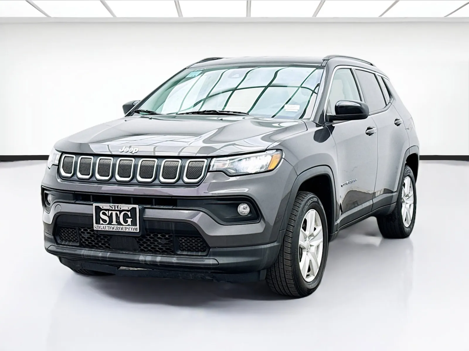 Gray 2022 Jeep Compass Latitude for sale in Bellflower, CA