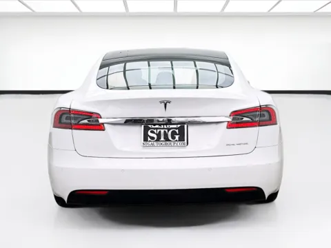 More photos of 2019 Tesla Model S at STG Bellflower, CA