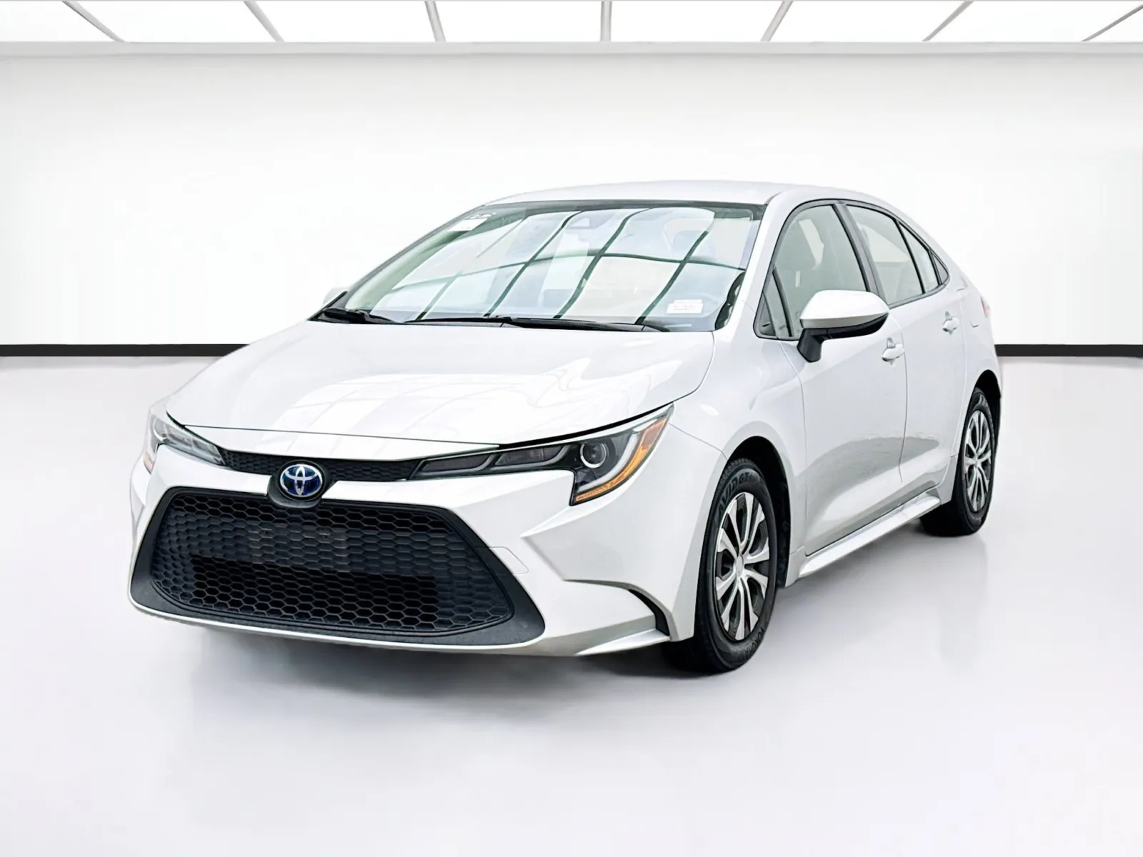 Silver 2022 Toyota Corolla LE for sale in Bellflower, CA