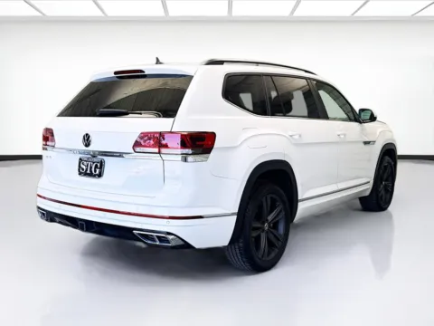 More photos of 2021 Volkswagen Atlas 3.6L V6 SE w/Technology R-Line at STG Bellflower, CA