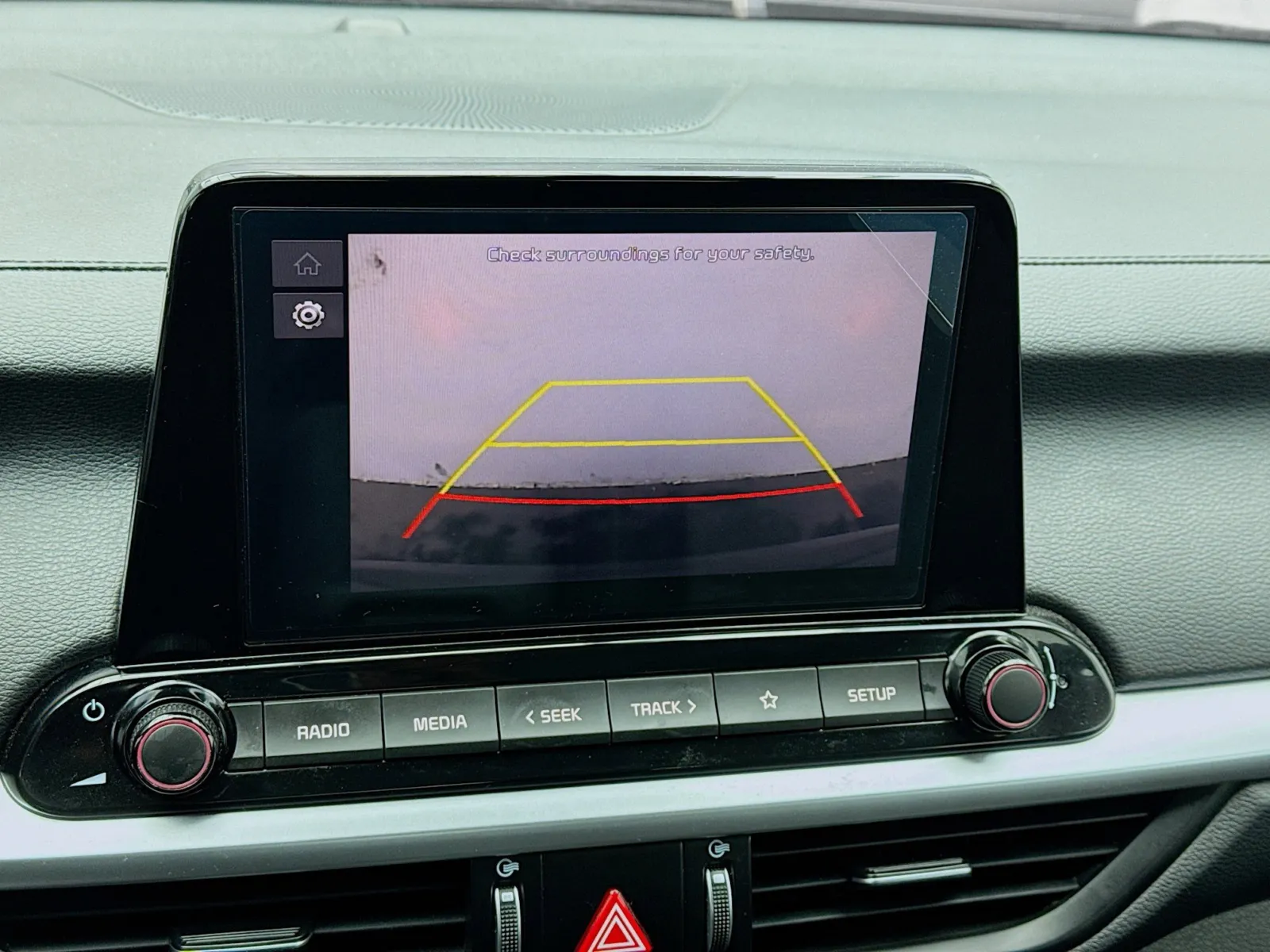 2024 Kia Forte LXS photo 4