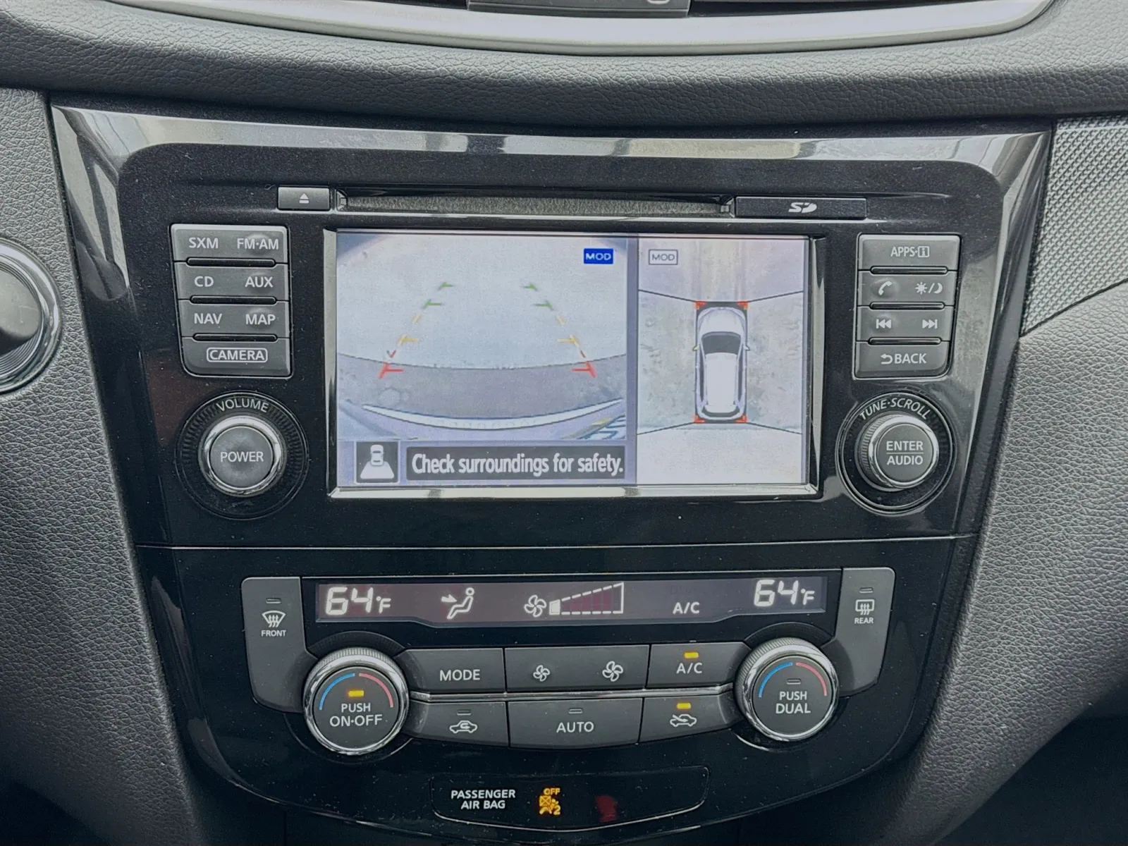 2016 Nissan Rogue SL photo 4