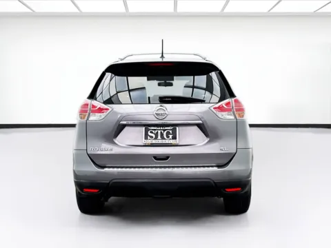 More photos of 2016 Nissan Rogue SL at STG Bellflower, CA