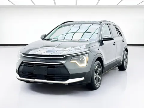 Gray 2023 Kia Niro EX for sale in Bellflower, CA