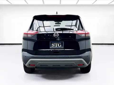 More photos of 2023 Nissan Rogue S at STG Bellflower, CA