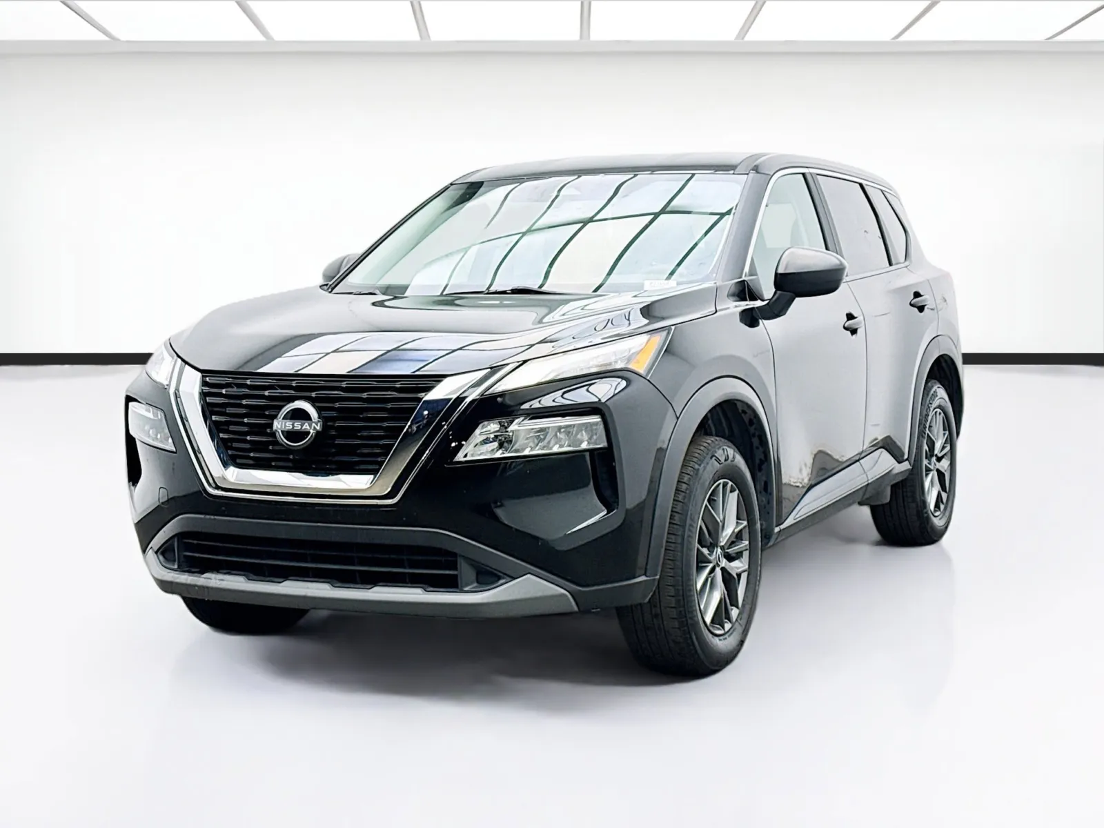 Black 2023 Nissan Rogue S for sale in Bellflower, CA