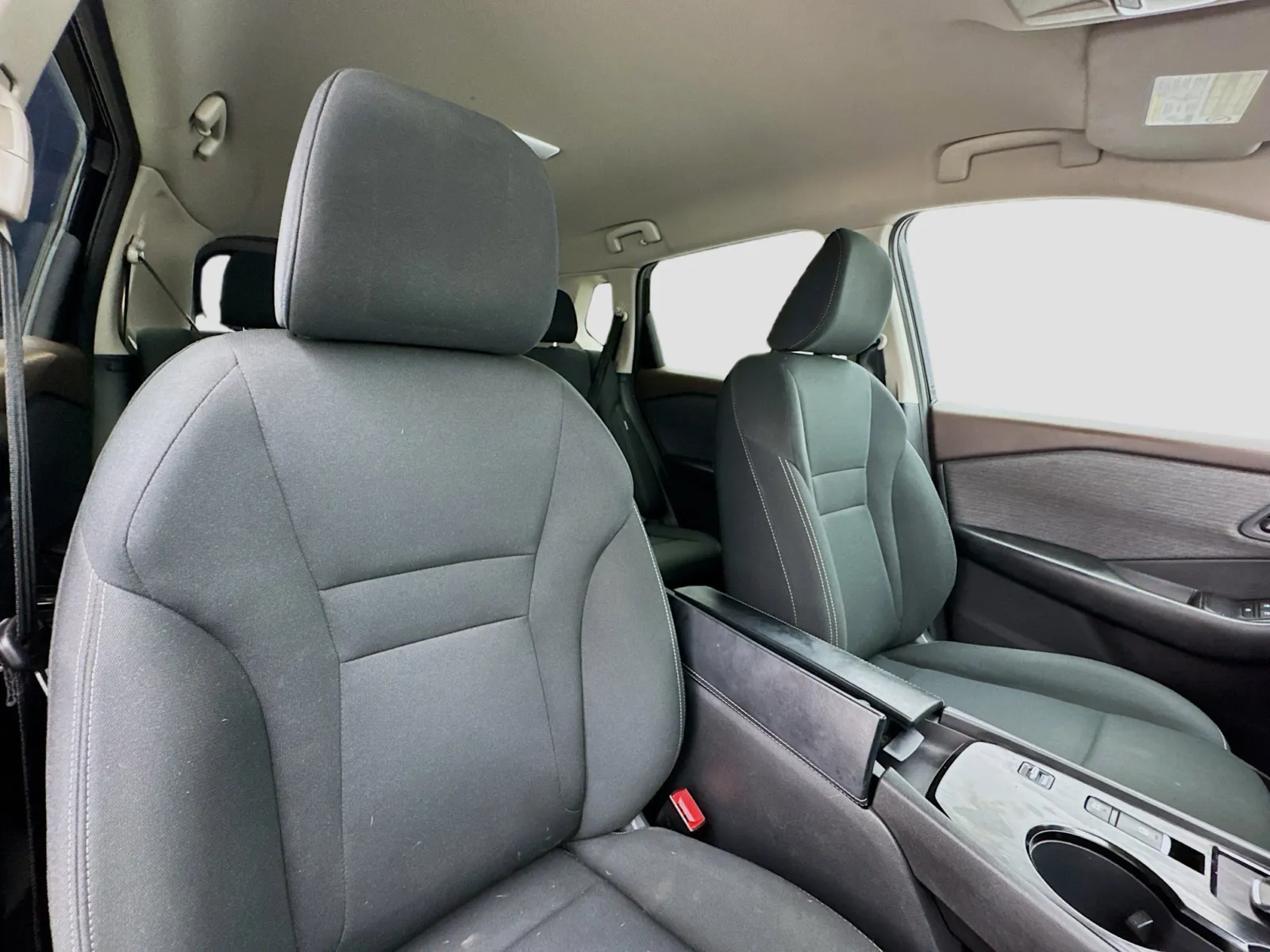 2023 Nissan Rogue S photo 4