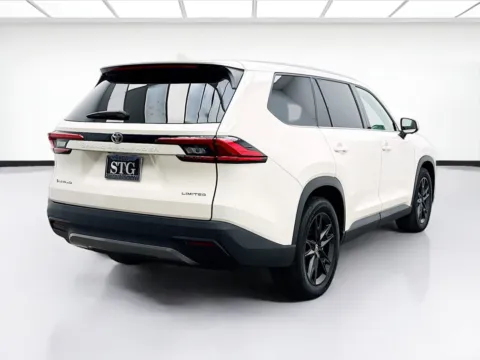 More photos of 2024 Toyota Grand Highlander at STG Bellflower, CA