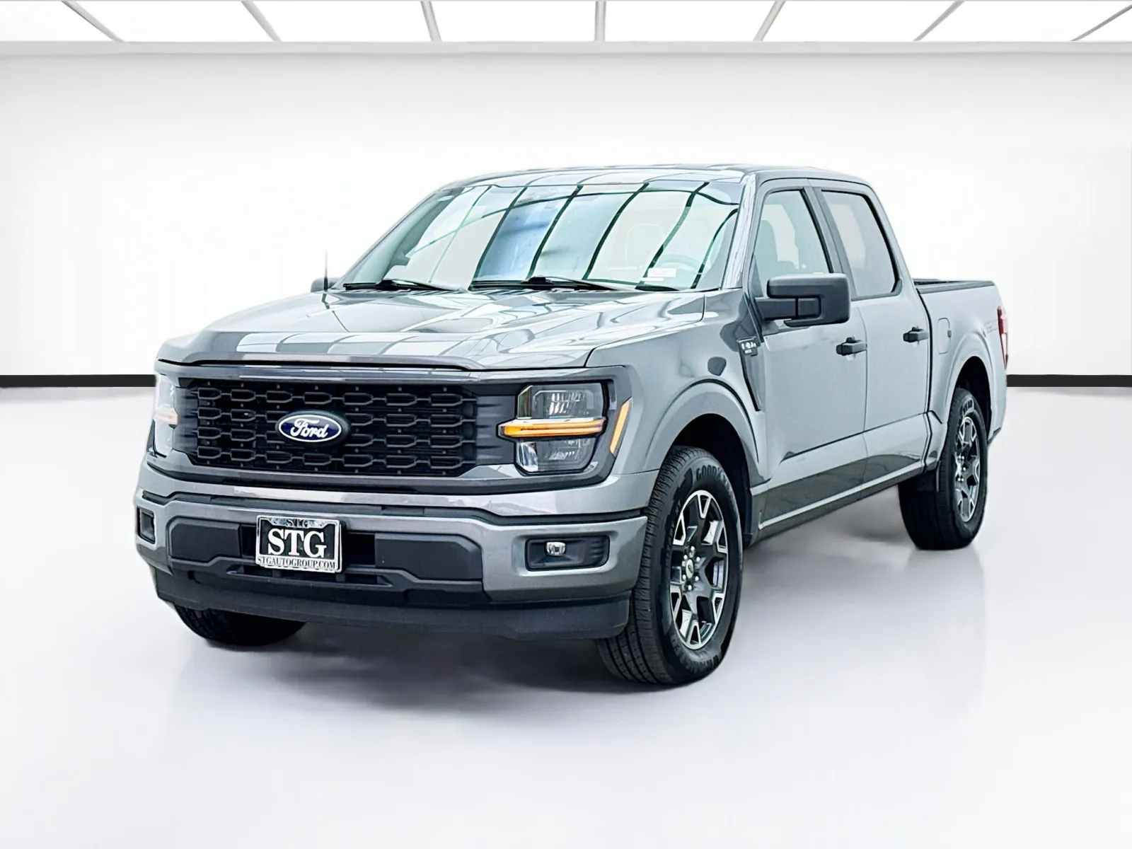 2024 Ford F-150 STX's photo
