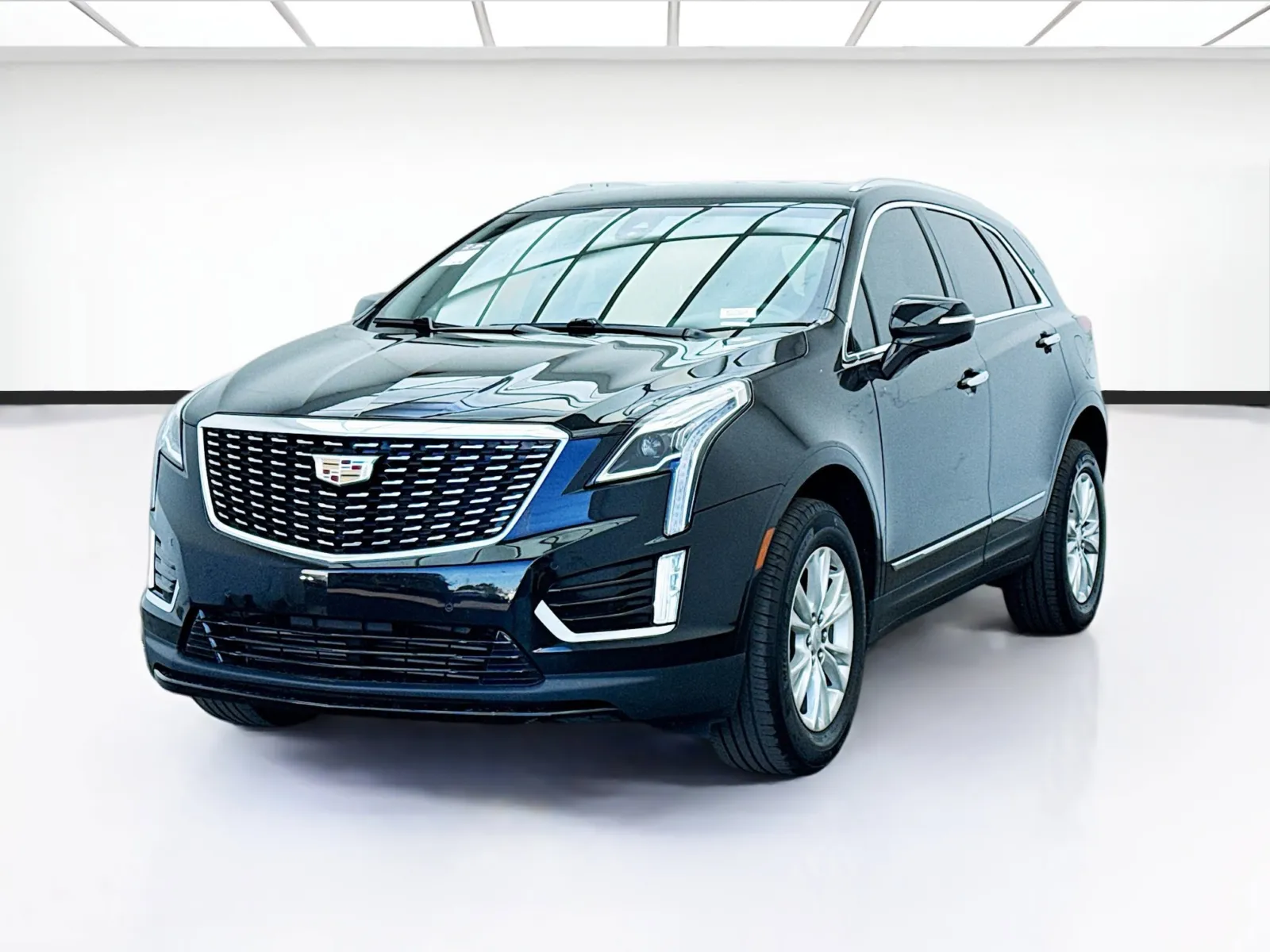 Black 2022 Cadillac XT5 Luxury for sale in Bellflower, CA