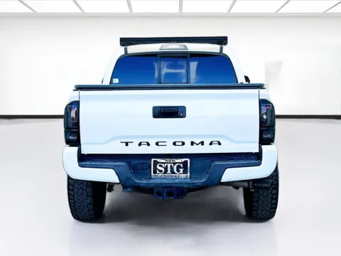 More photos of 2016 Toyota Tacoma at STG Bellflower, CA