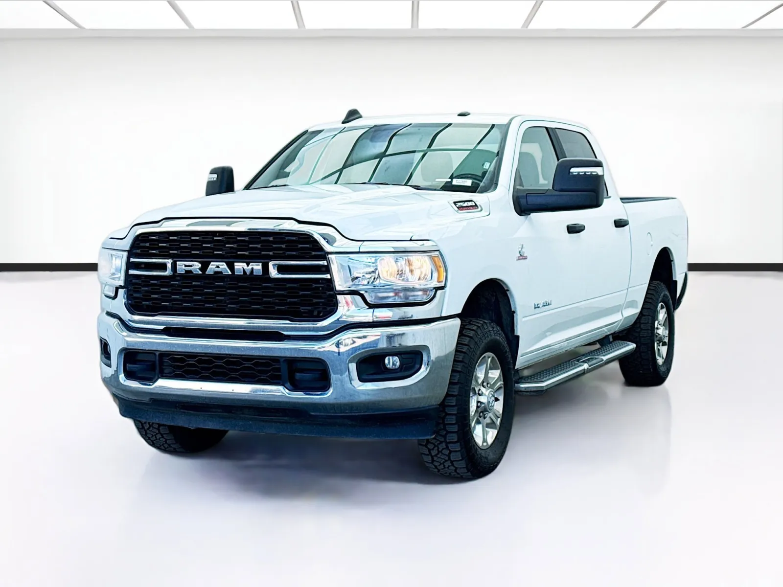 White 2024 Ram 2500 Big Horn for sale in Bellflower, CA