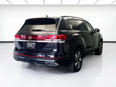More photos of 2024 Volkswagen Atlas 2.0T SE w/Technology at STG Bellflower, CA