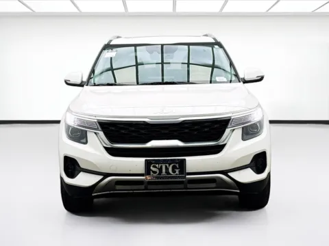 Photos of 2023 Kia Seltos EX for sale in Bellflower, CA at STG Bellflower