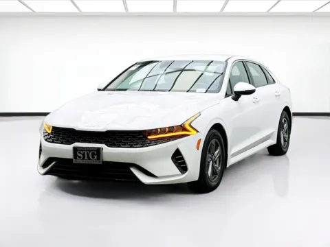 White 2022 Kia K5 LXS for sale in Bellflower, CA