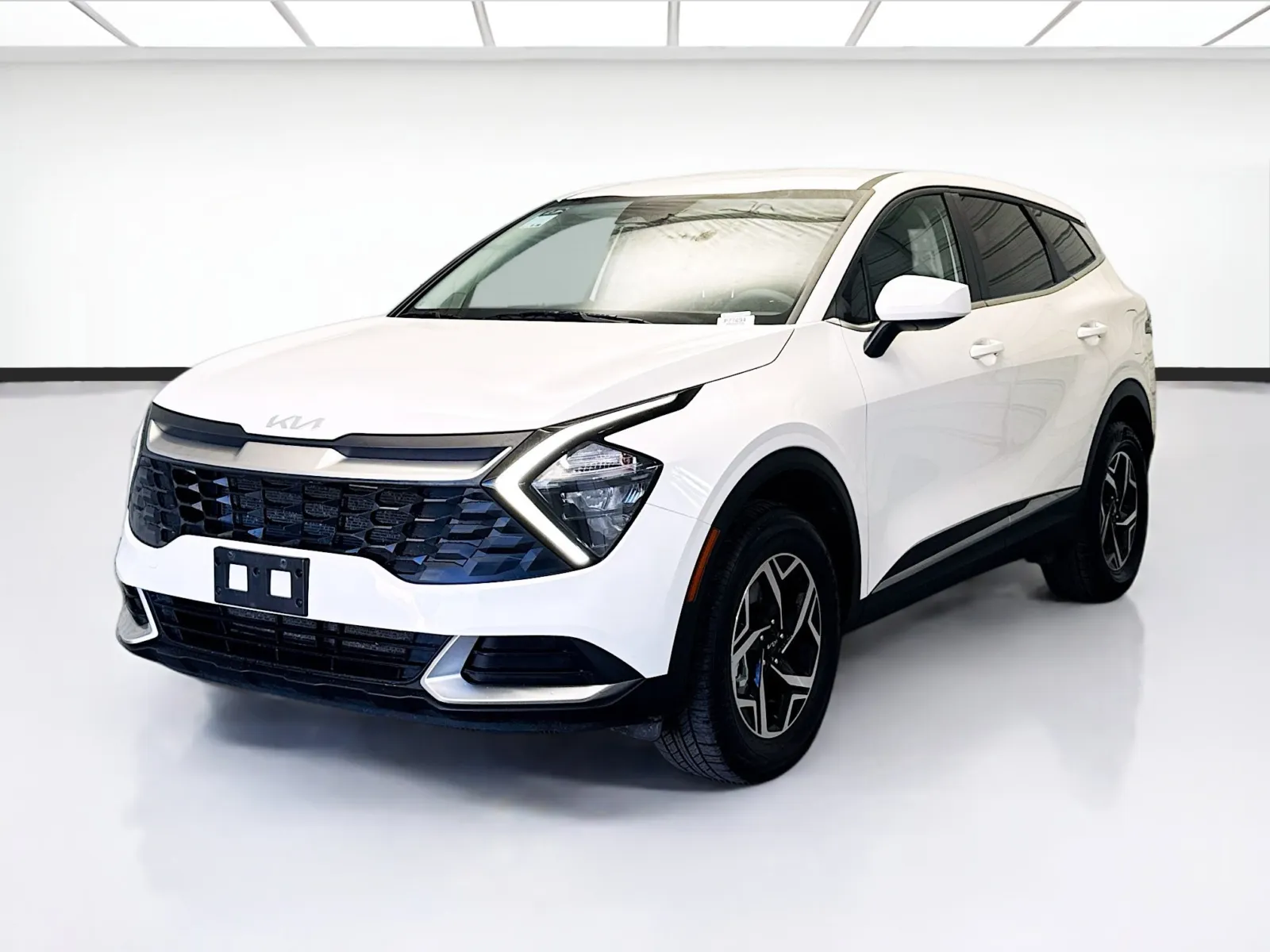 2023 Kia Sportage LX's photo