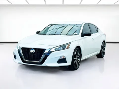 White 2020 Nissan Altima 2.5 SR for sale in Bellflower, CA