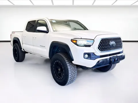Another view of 2018 Toyota Tacoma TRD Off-Road V6 for sale in Bellflower, CA at STG Bellflower
