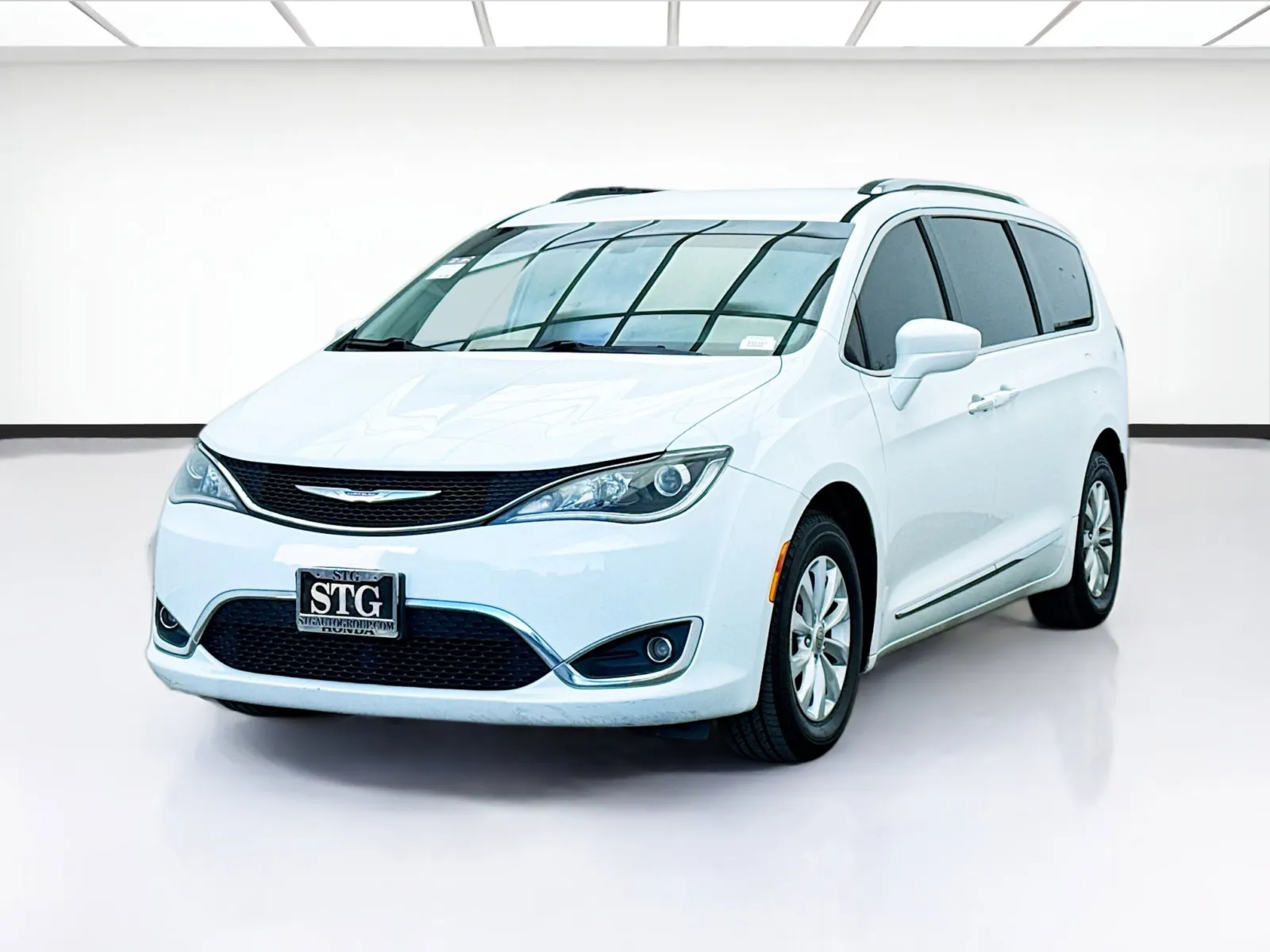 2019 Chrysler Pacifica Touring L for sale in Bellflower, CA