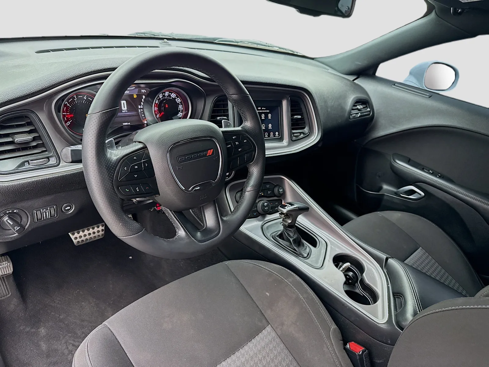 2022 Dodge Challenger R/T photo 2