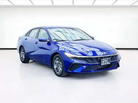 Another view of 2024 Hyundai Elantra SEL for sale in Bellflower, CA at STG Bellflower