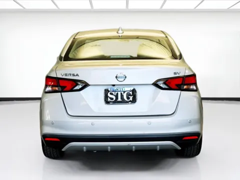 More photos of 2021 Nissan Versa 1.6 SV at STG Bellflower, CA