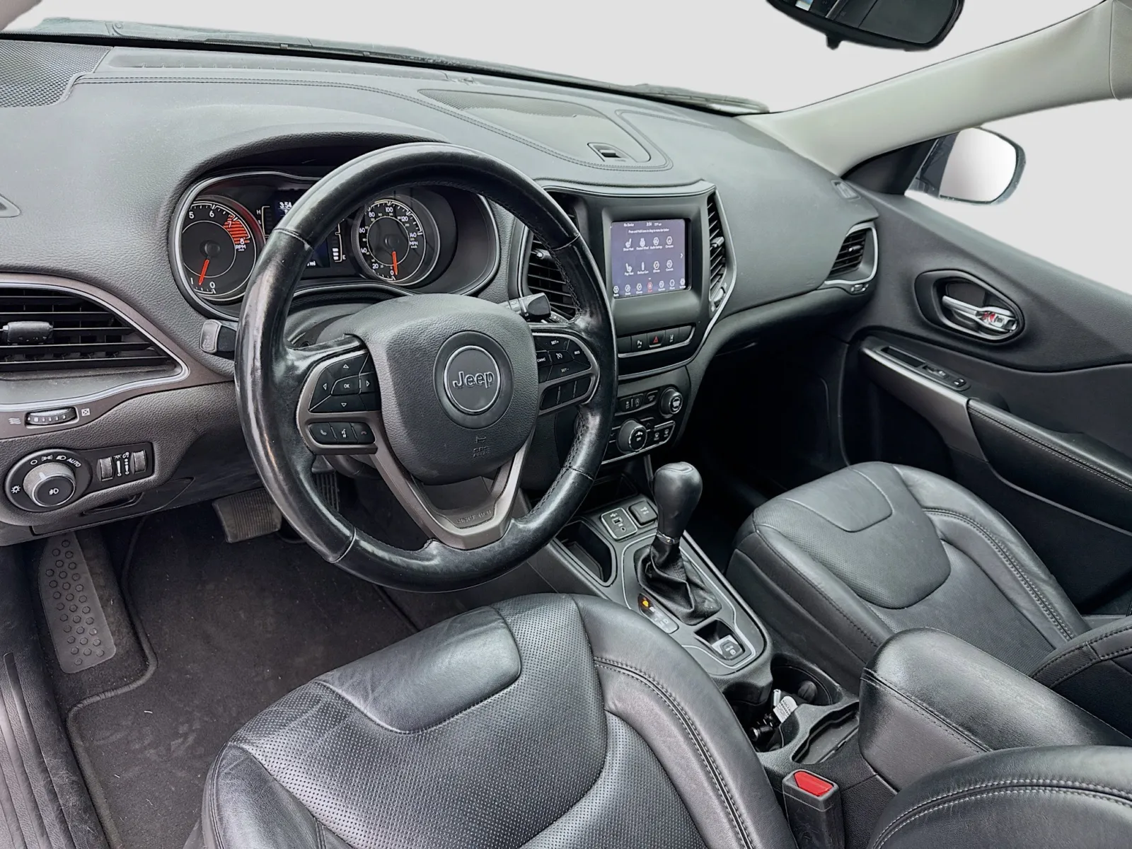 2021 Jeep Cherokee Altitude Latitude Lux photo 3