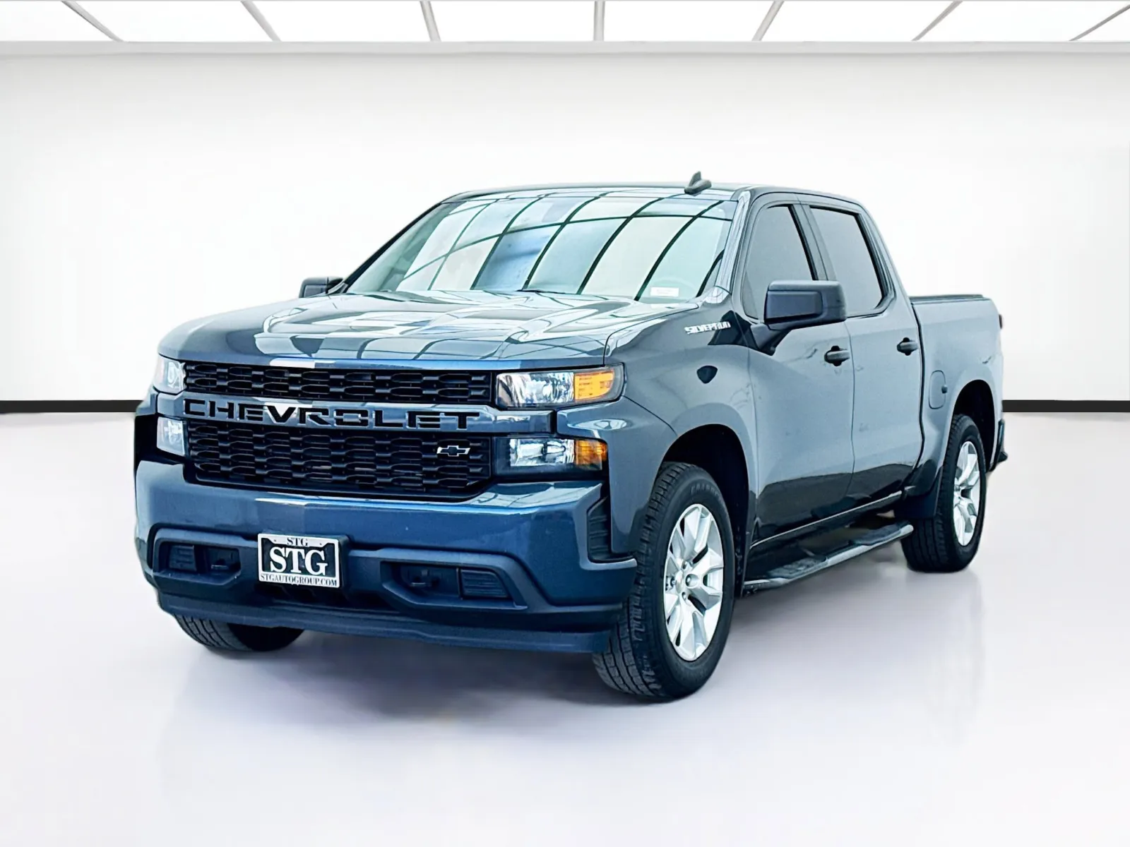 Gray 2022 Chevrolet Silverado 1500 LTD Custom for sale in Bellflower, CA