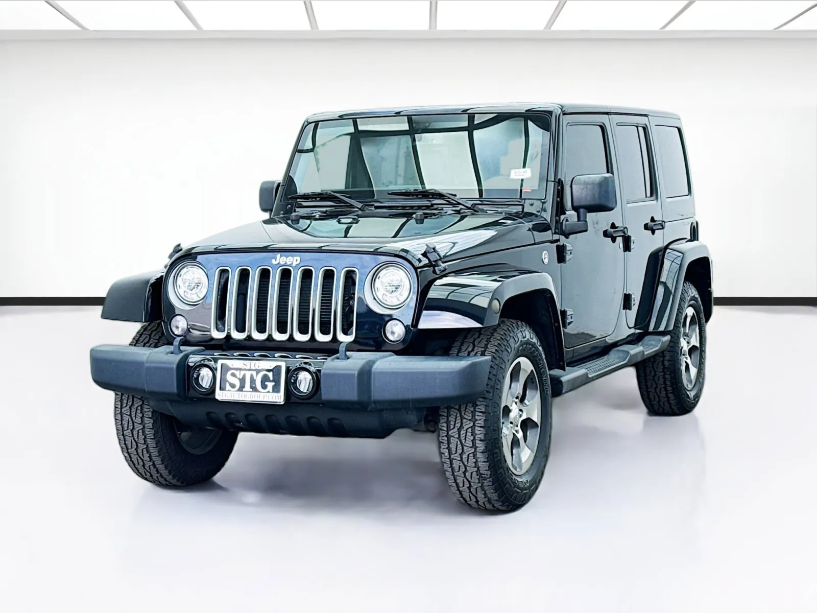 2017 Jeep Wrangler Unlimited Sahara's photo