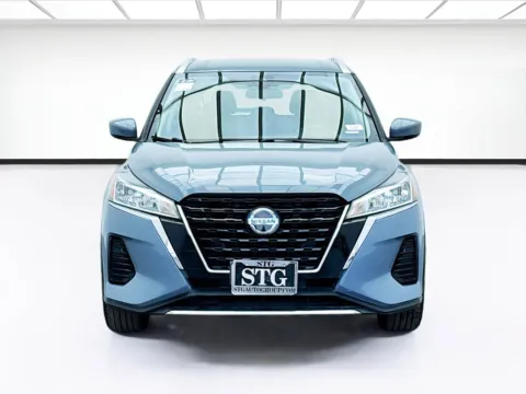 Photos of 2021 Nissan Kicks SV for sale in Bellflower, CA at STG Bellflower