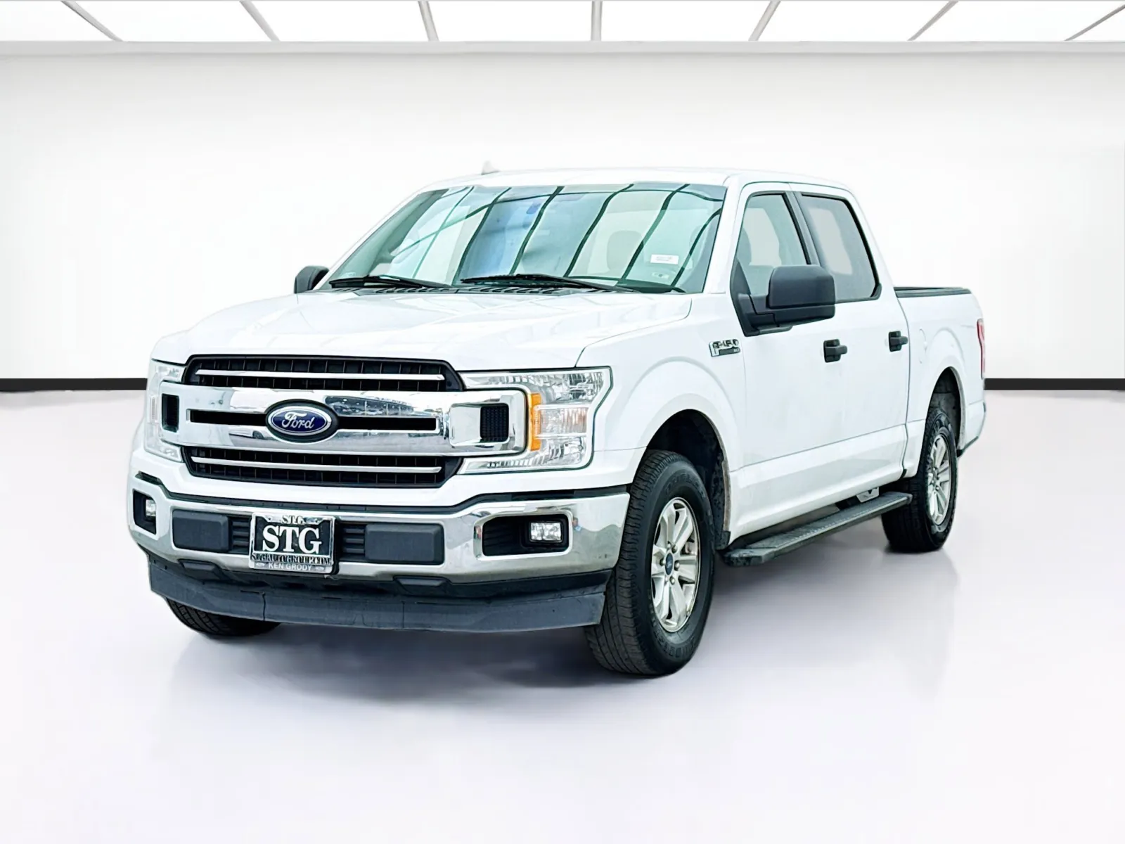 2019 Ford F-150 XLT's photo