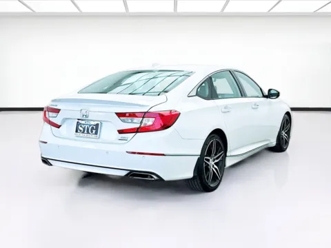 More photos of 2022 Honda Accord Sedan Touring 2.0T at STG Bellflower, CA