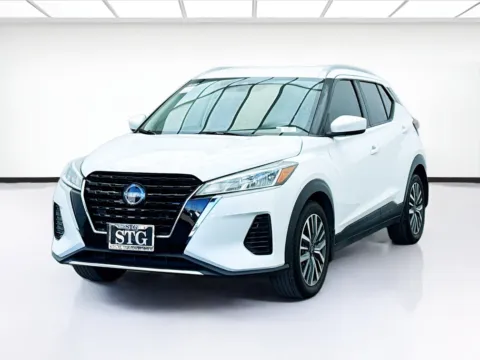 White 2023 Nissan Kicks SV for sale in Bellflower, CA