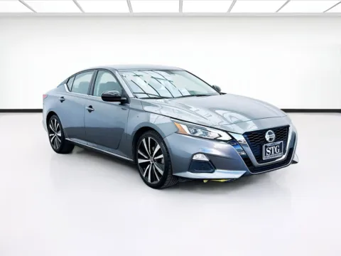Another view of 2021 Nissan Altima 2.5 SR for sale in Bellflower, CA at STG Bellflower