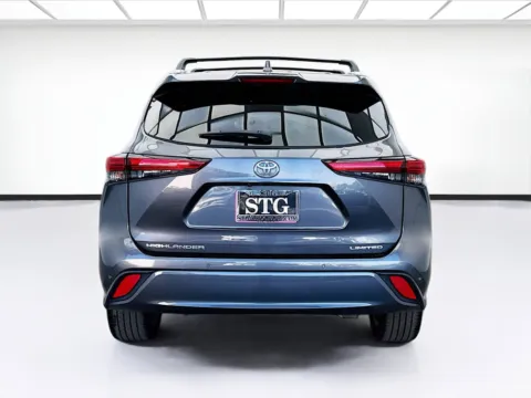 More photos of 2023 Toyota Highlander L at STG Bellflower, CA