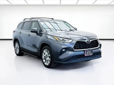 Another view of 2023 Toyota Highlander L for sale in Bellflower, CA at STG Bellflower