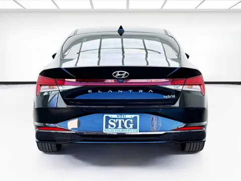 More photos of 2023 Hyundai Elantra Hybrid Limited at STG Bellflower, CA