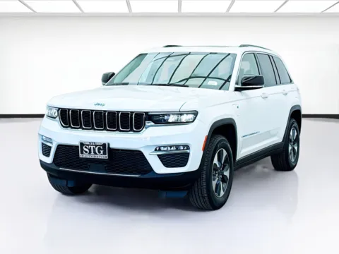 White 2023 Jeep Grand Cherokee 4xe for sale in Bellflower, CA